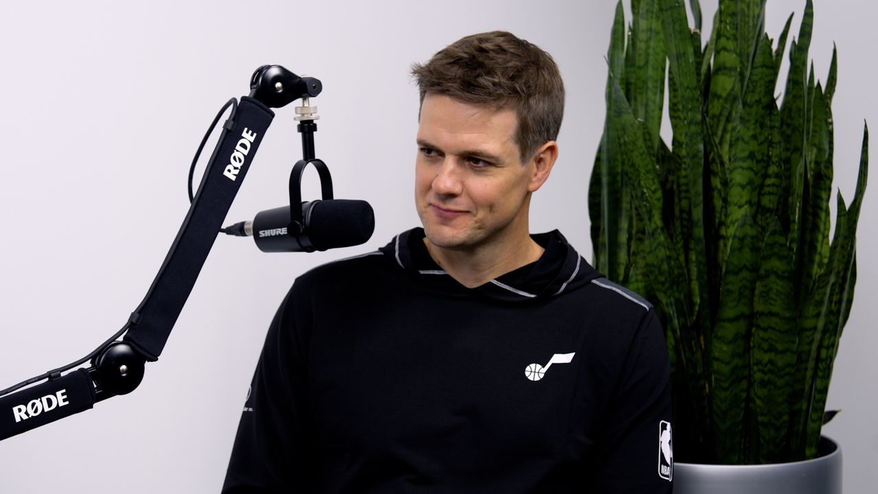 Front Rowe - Coach Hardy