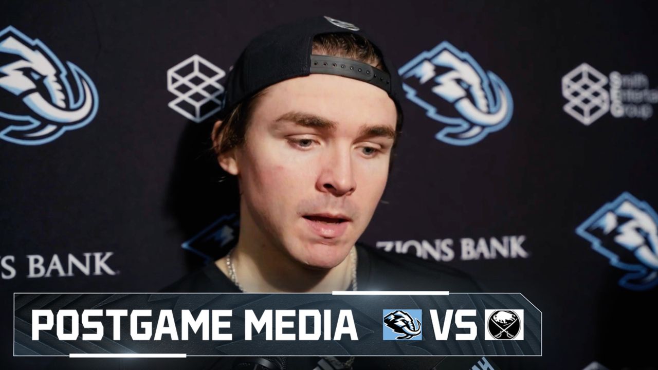 Clayton Keller, Karel Vejmelka and André Tourigny | 11.04 